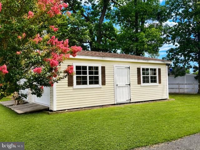 10695 HARDING RD, Laurel, MD 20723