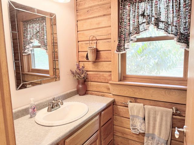 4003 Sunny Fox Rd, Mountain View, AR 72560