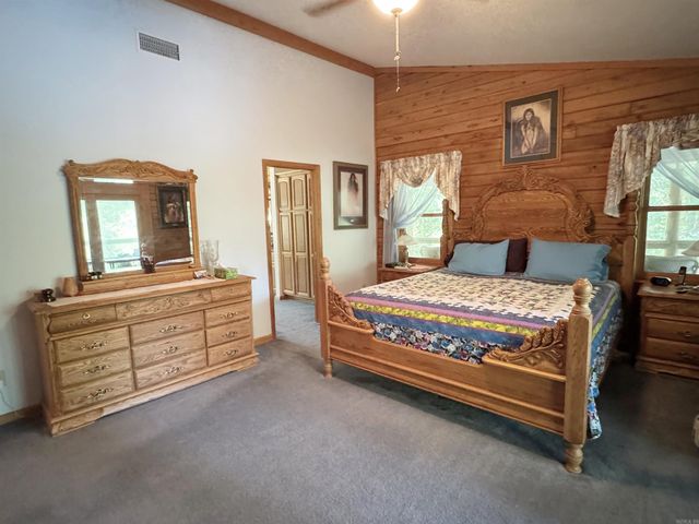 4003 Sunny Fox Rd, Mountain View, AR 72560