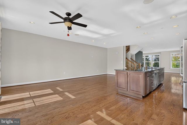 44687 COLLINGDALE TER, Ashburn, VA 20147