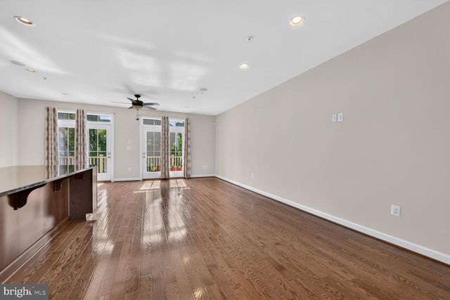 44687 COLLINGDALE TER, Ashburn, VA 20147