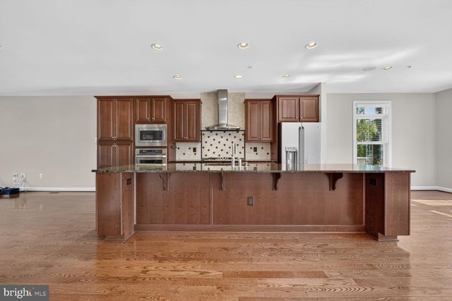 44687 COLLINGDALE TER, Ashburn, VA 20147