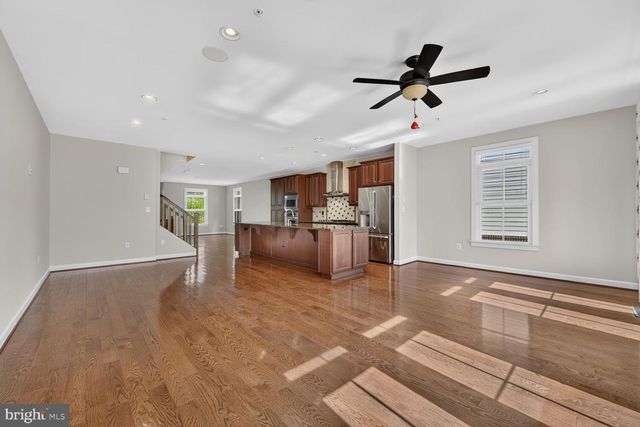 44687 COLLINGDALE TER, Ashburn, VA 20147