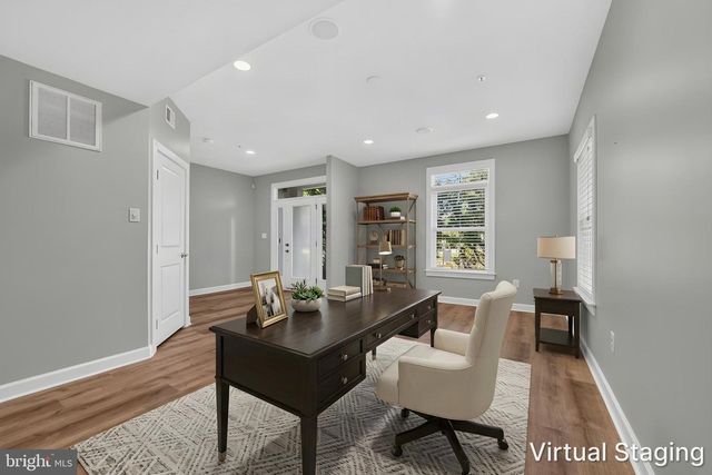 44687 COLLINGDALE TER, Ashburn, VA 20147