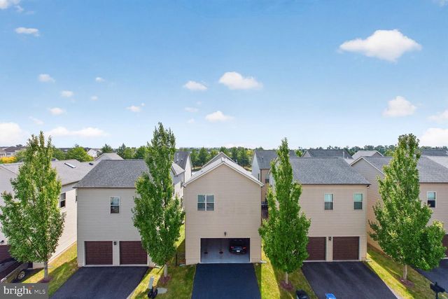 44687 COLLINGDALE TER, Ashburn, VA 20147
