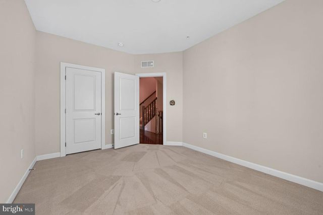 44687 COLLINGDALE TER, Ashburn, VA 20147