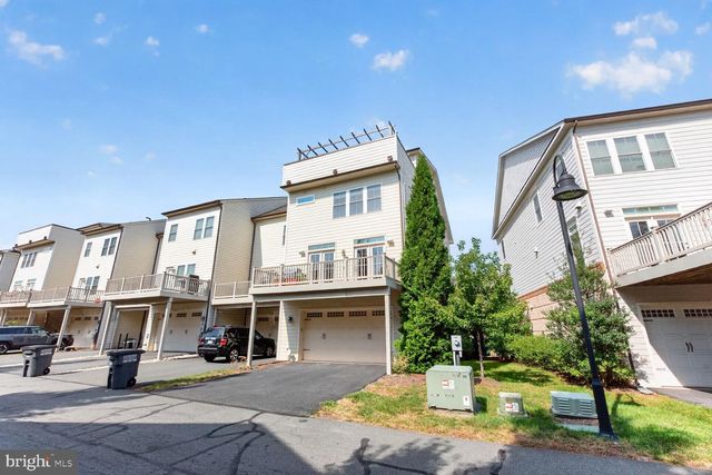44687 COLLINGDALE TER, Ashburn, VA 20147