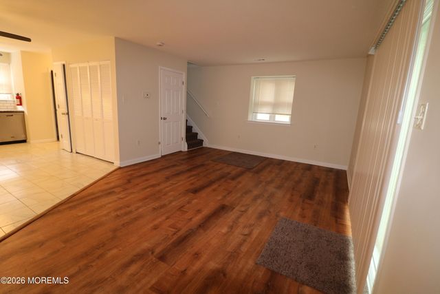32 Pin Oak Lane, Little Egg Harbor, NJ 08087