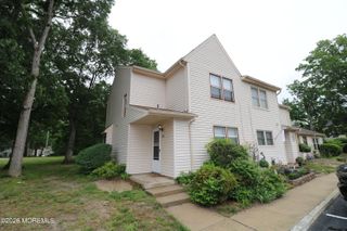 32 Pin Oak Lane, Little Egg Harbor, NJ 08087