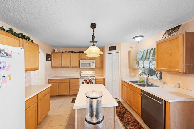 1205 GREATER EAGLE COURT, Groveland, FL 34736