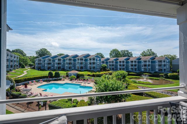 1018 Southwest Drive, Davidson, NC 28036