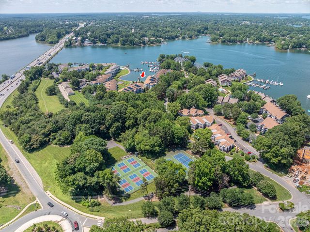 1018 Southwest Drive, Davidson, NC 28036