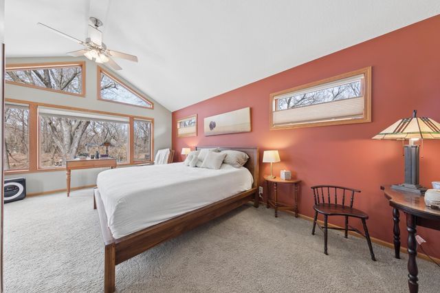 6466 Stillwater Boulevard N, Oakdale, MN 55128