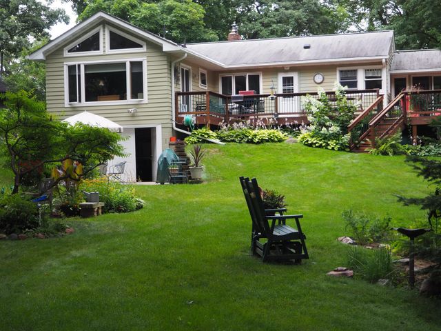 6466 Stillwater Boulevard N, Oakdale, MN 55128