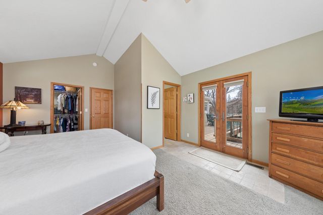 6466 Stillwater Boulevard N, Oakdale, MN 55128