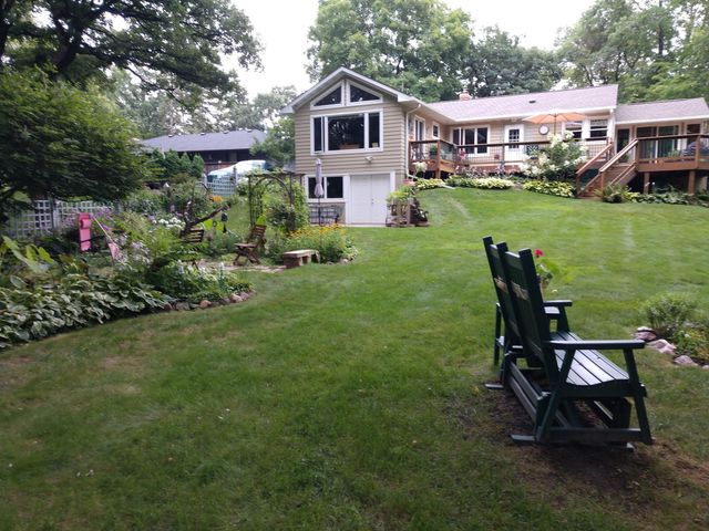 6466 Stillwater Boulevard N, Oakdale, MN 55128