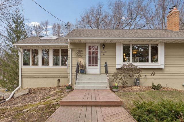 6466 Stillwater Boulevard N, Oakdale, MN 55128