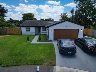 10908 Grandview Court, Royal Palm Beach, FL 33411