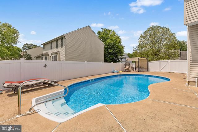 217 WAYSIDE DR, Warrington, PA 18976