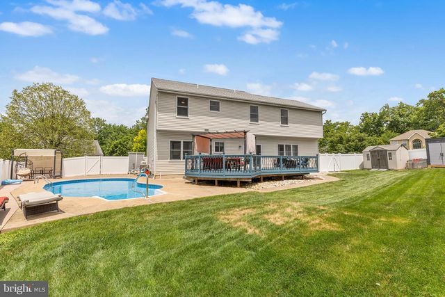 217 WAYSIDE DR, Warrington, PA 18976
