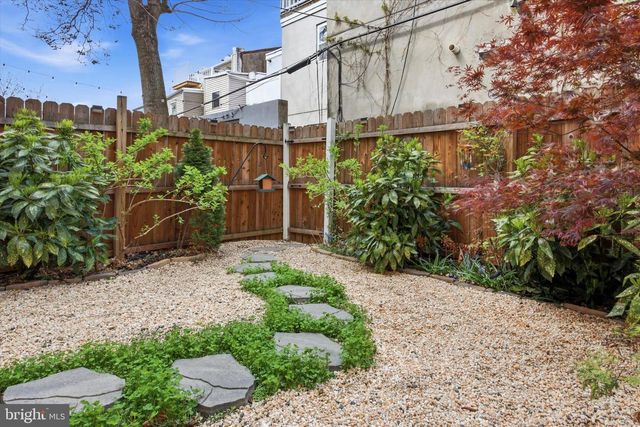 752 S 15TH ST, Philadelphia, PA 19146