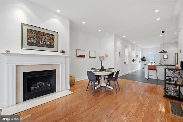 752 S 15TH ST, Philadelphia, PA 19146