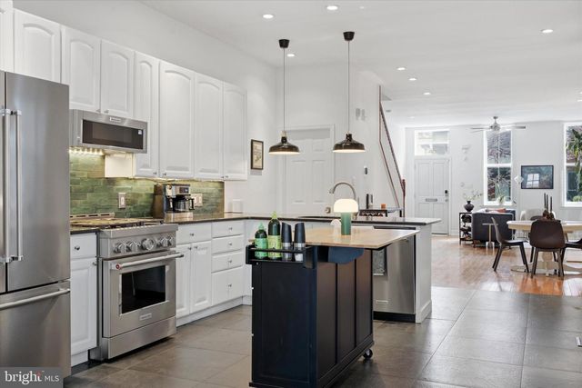 752 S 15TH ST, Philadelphia, PA 19146