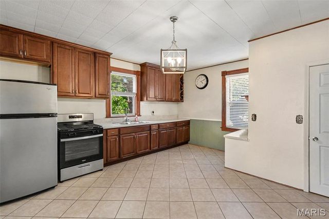 518 S Main Street, Columbia, IL 62236