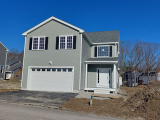 22C Crownshield 22C, Uxbridge, MA 01569