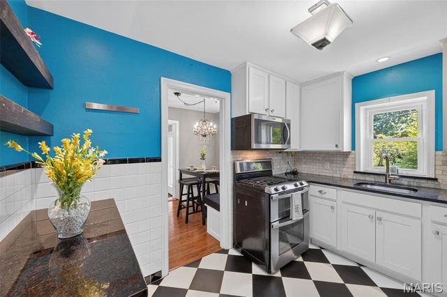 649 Rochester Drive, Mehlville, MO 63125