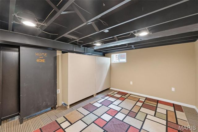 649 Rochester Drive, Mehlville, MO 63125