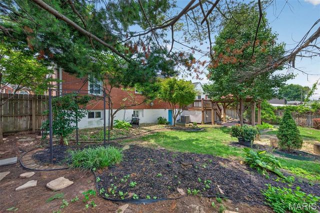 649 Rochester Drive, Mehlville, MO 63125