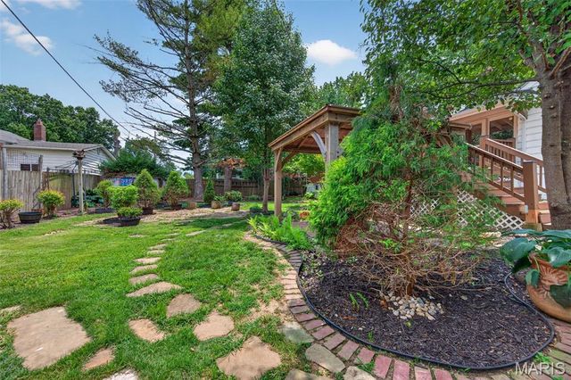 649 Rochester Drive, Mehlville, MO 63125