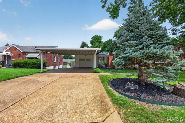 649 Rochester Drive, Mehlville, MO 63125