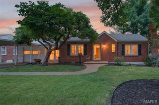 649 Rochester Drive, Mehlville, MO 63125