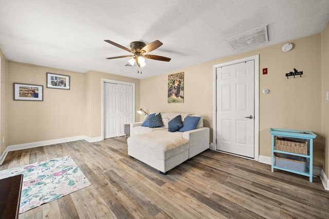 172 Lisa Dr, Brockton, MA 02302