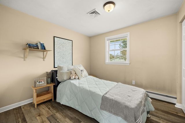 172 Lisa Dr, Brockton, MA 02302