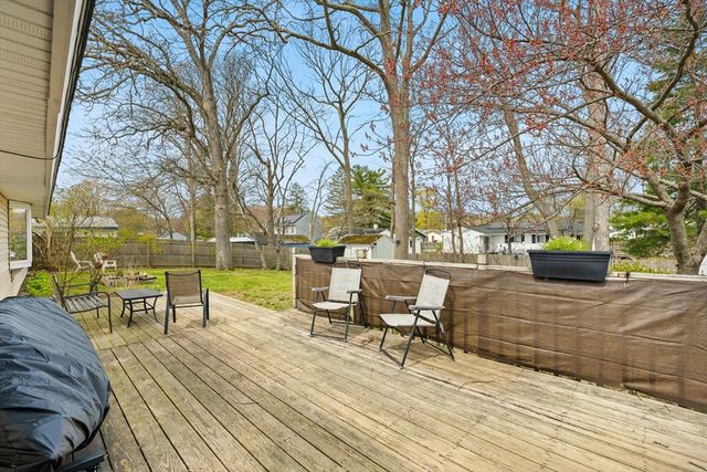 172 Lisa Dr, Brockton, MA 02302