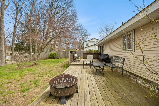 172 Lisa Dr, Brockton, MA 02302