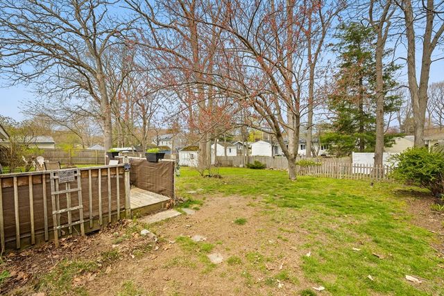 172 Lisa Dr, Brockton, MA 02302
