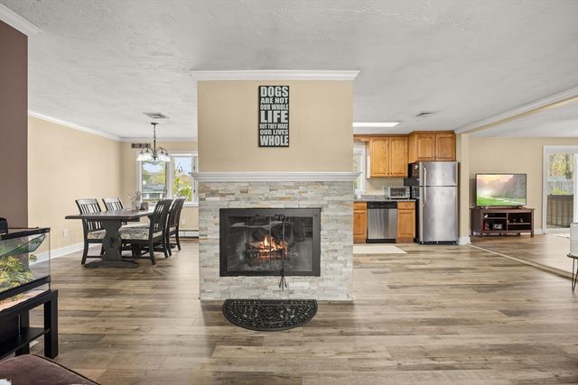 172 Lisa Dr, Brockton, MA 02302