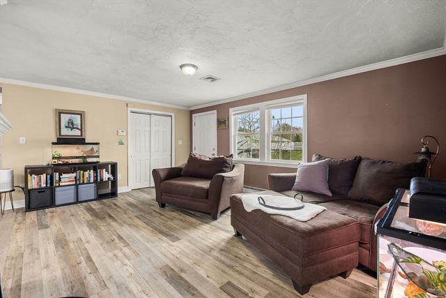 172 Lisa Dr, Brockton, MA 02302
