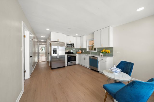 7062 W Diversey Avenue 3, Chicago, IL 60707