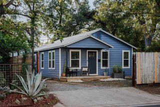 827 Gullett ST, Austin, TX 78702