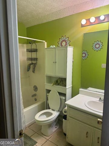 11999 Harbour Town Parkway, Fayetteville, GA 30215