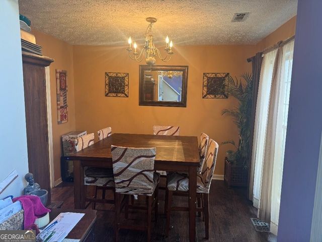 11999 Harbour Town Parkway, Fayetteville, GA 30215