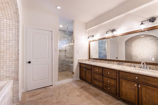 14102 Briarhills Parkway, Houston, TX 77077