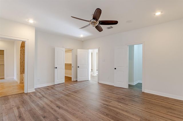 14102 Briarhills Parkway, Houston, TX 77077