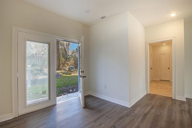 14102 Briarhills Parkway, Houston, TX 77077