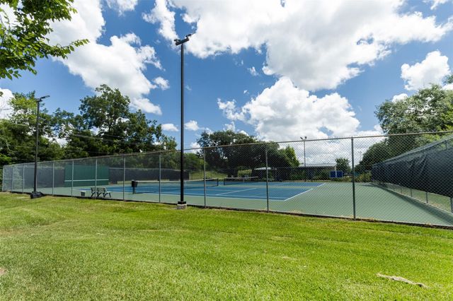 14102 Briarhills Parkway, Houston, TX 77077